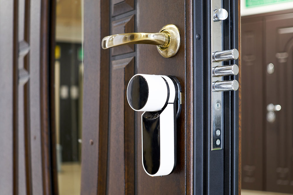 6 Types of Keyless Entry Systems for Small Businesses