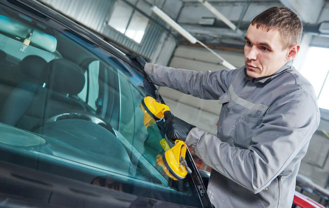 Are you looking for cheapest windshields replacement?