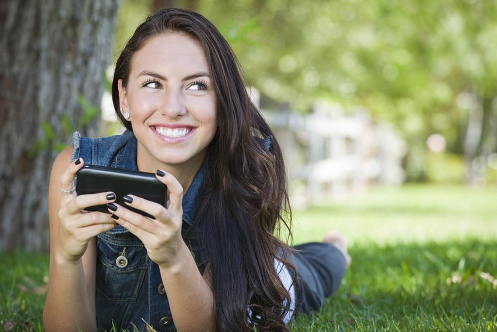 Find the best cellphone plans for your teens