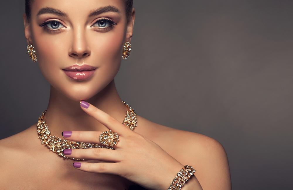 Popular Reasons Why Women Love Jewelry